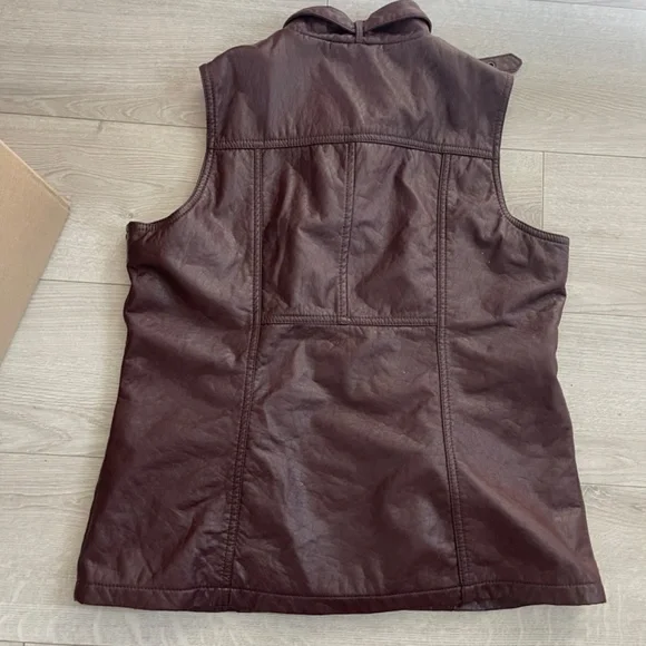 JouJou Burgundy Faux Leather Vest, Great Condition. Size XL - Picture 2 of 9